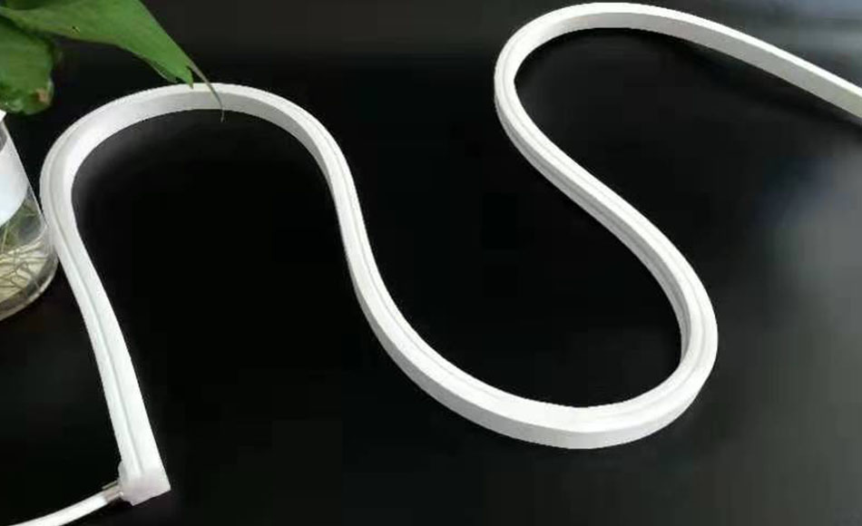 Sembilan kaluwihan saka LED Strip Fleksibel.